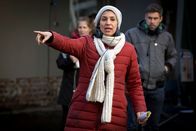 Die Füchsin – Regisseurin Samira Radsi am Set von "Die Füchsin - Dunkle Fährte"