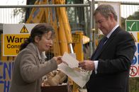 Inspector Barnaby – Alyssa Bradley (Marion Bailey, l.) und DCI Tom Barnaby (John Nettles, r.).