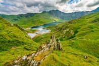 Gordon Ramsay: Kulinarischer Showdown – Wunderschöne Landschaft im Snowdon National Park in Nordwales mit Blick auf den See Llyn Llydaw