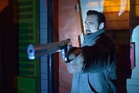 The Strain – Fet (Kevin Durand) muss nicht nur gegen die Vampire, sondern auch mit seinen Gefühlen für Dutch kämpfen ...