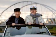 Polizeiruf 110 – Schmücke (Jaecki Schwarz) und Schneider (Wolfgang Winkler) verabschieden sich in den Ruhestand.