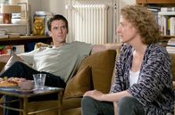 Ich bin dein Mensch – Kann aus Alma (Maren Eggert) und dem Roboter Tom (Dan Stevens) ein richtiges Paar werden?