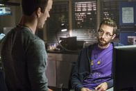 Navy CIS: New Orleans – Bei den Ermittlungen in einem Kartellfall stellt sich heraus, dass der Hauptverdächtige mit einem Familienfreund von Pride verlobt ist - was die Nachforschungen für Lund (Rob Kerkovich, r.) und LaSalle (Lucas Black, l.) äußerst kompliziert und undurchsichtig werden lässt ...