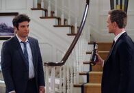 How I Met Your Mother – Während Marshall auf Teds zukünftige Frau trifft, wird die Freundschaft von Ted (Josh Radnor, l.) und Barney (Neil Patrick Harris, r.) auf eine harte Probe gestellt ...