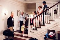 Der Babynator – Ein Sack Flöhe hüten ist einfacher. Elite Navy Seal Shane Wolfe (VIN DIESEL, links) muss die Familie eines ermordeten Wissenschaftlers beschützen (v.l.n.r. FAITH FORD als Mutter Julie, LOGAN/KEEGAN HOOVER als Peter, CAROL KANE als Helga, LUKE/BO VINK, als Baby Tyler, MORGAN YORK als Lulu, BRITTANY SNOW als Zoe und MAX THIERIOT als Seth. - Bitte beachten Sie, dass diese Bilder nur in Zusammenhang mit dem entsprechenden Filmstart bzw. Video/DVD-Start veröffentlicht werden dürfen. DIESE MOTIVE KÖNNEN NUR PRINT-MEDIEN, NICHT JEDOCH ONLINE-MEDIEN ANGEBOTEN WERDEN.