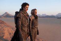 Dune – L-R: Paul Atreides (Timothée Chalamet) und Lady Jessica (Rebecca Ferguson)