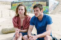 Es war noch einmal ... – Louise (Freya Mavor) und Vincent (Gaspard Ulliel), als sie noch ein Paar waren