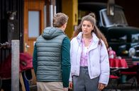 Sturm der Liebe – ARD STURM DER LIEBE FOLGE 4309 Uhr im ERSTEN. Ana (Soluna-Delta Kokol, r.) ist erleichtert, als sie merkt, dass Vincent (Martin Walde, l.) konstruktiv mit seinem Schmerz umgeht.