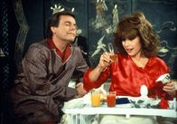 Hart aber herzlich – Jonathan Hart (Robert Wagner, l.); Jennifer Hart (Stefanie Powers, r.)
