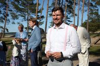 GEO Reportage – Hannes Lents sorgt als „Pulmaisa“ dafür, dass die Hochzeitsfeierlichkeiten perfekt ablaufen und alle bester Laune sind.