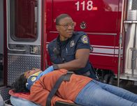 9-1-1 Notruf L.A. – Henrietta 'Hen' Wilson (Aisha Hinds)