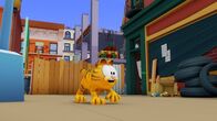 The Garfield Show – Garfield hat aus Versehen Hundefutter gegessen und glaubt nun, dass er sich in einen Hund verwandeln wird.