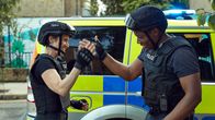 Trigger Point – Erst einmal Erleichterung: Lana (Vicky McClure) und Danny (Eric Shango) konnten die Bombe rechtzeitig entschärfen.