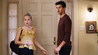 Life in Pieces – Life in Pieces Staffel 3 Folge 22 Zum Geburtstag eine richtige Überraschung: Matt Cornett als Ryan, Holly J. Barrett als Samantha Hughes