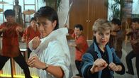 Ultra Force 2 – Vorne, v.li.: Inspector Ng (Michelle Yeoh), Inspector Carrie Morris (Cynthia Rothrock)