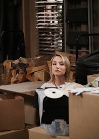 Last Man Standing – Mandy Baxter (Molly McCook)