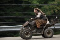 Outsiders – Ryan Hurst als Li'l Foster Farrell