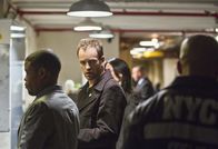 Elementary – Auf seine ganz besondere Weise, ermittelt Sherlock Holmes (Jonny Lee Miller, M.) in einem neuen Mordfall ...