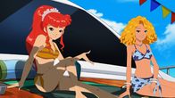 H2O - Abenteuer Meerjungfrau – Rikki (li.) und Emma genießen den Tag auf Byrons Yacht. Sie müssen nur vorsichtig sein, damit sie nicht mit Wasser in Berührung kommen, denn sonst verwandeln sie sich in Meerjungfrauen.