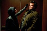 Verblendung – Rooney Mara (Lisbeth Salander), Yorick van Wageningen (Nils Bjurman).