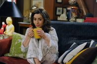 How I Met Your Mother – Tracy (Cristin Milioti) ist glücklich, Ted an ihrer Seite zu haben ...