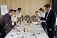 Sechserpack – v.l.n.r. Hanno Friedrich, Shirin Soraya, Thomas M. Held, Nina Vorbrodt, Emily Wood, Mirco Reseg