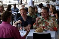 Modern Family – L-R: Mitchell Pritchett (Jesse Tyler Ferguson), Cameron Tucker (Eric Stonestreet)