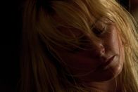 Das unsichtbare Mädchen – Seit dem Verschwinden ihrer Tochter ist das Leben von Imma Kolb (Silke Bodenbender) aus den Fugen geraten.