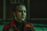 Cryptid – Lisa (Astrid Morberg) erfährt, dass die Bewohner des Ortes ein dunkles Geheimnis hüten.
