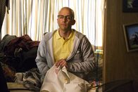 Community – Dean Pelton (Jim Rash) hat mal wieder zugeschlagen und eine riesengroße Hand aus Fiberglass gekauft. Doch Frankie macht ihm klar, dass er die Hand schnellstmöglich wieder verkaufen muss - und schon nimmt ein Road Trip der besonderen Art ihren Lauf ...