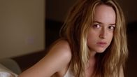 Chloe rettet die Welt – Chloe (Dakota Johnson)