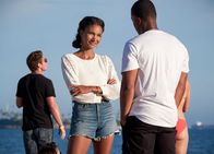 All American – Greta Onieogou (Layla Keating), Daniel Ezra (Spencer James).