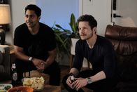 Atlanta Medical – Dr. Devon Pravesh (Manish Dayal, l.); Dr. Conrad Hawkins (Matt Czuchry, r.)