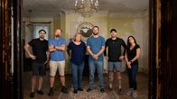 Ghost Hunters – L-R: Dave Tango, Jason Hawes, Kyle Mangus, Dawn Reichard, Steve Gonsalves and Shari DeBenedetti