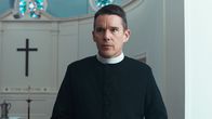 First Reformed – First Reformed Priester in Glaubenskrise: Ethan Hawke als Toller