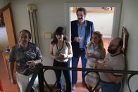 Happily Married – (v.l.n.r.) Claude Gingras (Sebastien Rajotte); Marie-Josée Bolduc (Sophie Desmarais); Serge Paquette (Patrice Robitaille); Huguette Delisle (Marilyn Castonguay); Lucien (Jean-François Provençal)