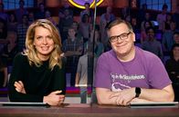 Wer weiß denn sowas? – Moderatorin Jessy Wellmer (l.) bilden ein Rateteam.