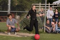 Party Down – Henry Pollard (Adam Scott, l.); Uda Bengt (Kristen Bell, r.)