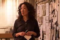 Killing Eve – Die Suche nach dem "Geist" stellt Eve (Sandra Oh) und das Team vor immer neue Herausforderungen. Und obwohl die Person alles tut, um keine Spuren zu hinterlassen, macht Eve eine interessante Entdeckung.