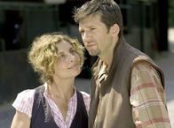 Tatort – Auch mit der Tierärztin Dr. Birte Peters (Teresa Harder) hatte der Reitlehrer Markus Hoffschulte (Kai Wiesinger) bereits eine Affäre. Im Gegensatz zu vielen anderen Frauen nimmt sie seine Abfuhr relativ gelassen.