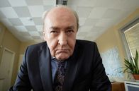 Rentnercops – Plocher (Michael Prelle) übernimmt den Fall.