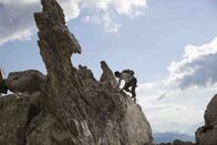 Bergwelten – Reenactment: "Wiederholungsversuch der Durchsteigung der Drusenfluh Südwand im Jahr 1930 durch Walter Stösser und Gefährte."