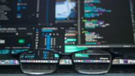 Big Data – Unter Codes versteht man Anweisungen in Programmiersprache. Sie dienen zum Zweck des Informationsaustauschs.