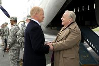 R.E.D. 2 – L-R: Jack Horton (Neal McDonough), Bailey (Anthony Hopkins)