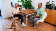 Hunde verstehen! – Hundecoach Andreas Ohligschläger mit Halterin Lara und ihrem Hund Lasse.