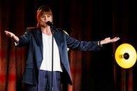 Kabarett am Freitag – Eva-Maria Marold während ServusTV’s „Eva-Maria Marold - Radikal Inkonsequent“ im CasaNova in Wien, Österreich am 8. April 2024.