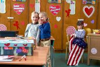 Single Parents – (v.li.): Ella Allan (Amy Fogerty), Mia Allan (Emma Fogerty), Ivy Schur (Louisa).