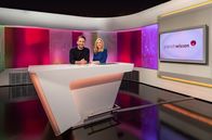 Planet Wissen – Moderatoren Birgit Klaus und Dennis Wilms.