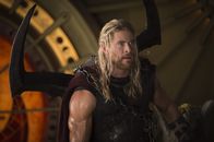 Thor: Tag der Entscheidung – Thor (Chris Hemsworth)