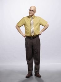 Community – (6. Staffel) - Wird ein echter Teil der Gruppe, auch wenn er so manche Eigenheiten hat: Dean Pelton (Jim Rash) ...
